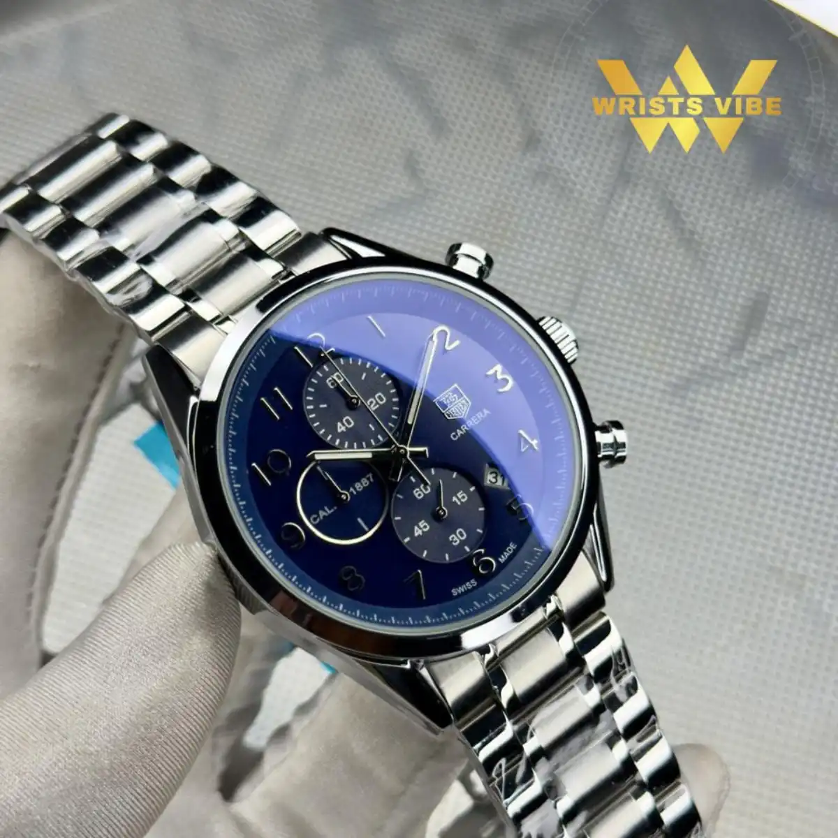 Confident man wearing the Carrera Premium Chronograph Watch with a casual outfit